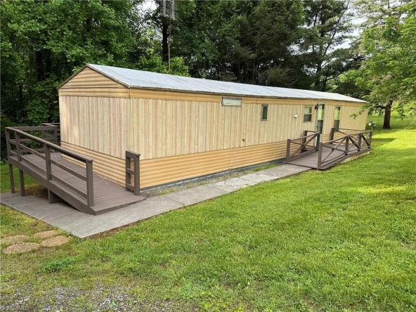 Roaring River Mobile Home